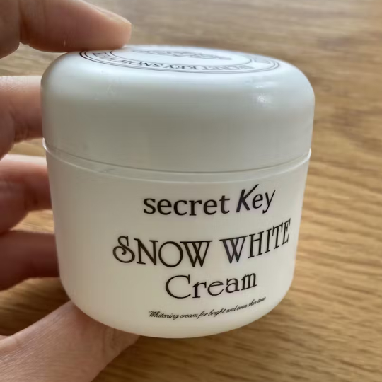 Snow White Whitening Cream For Brightening
