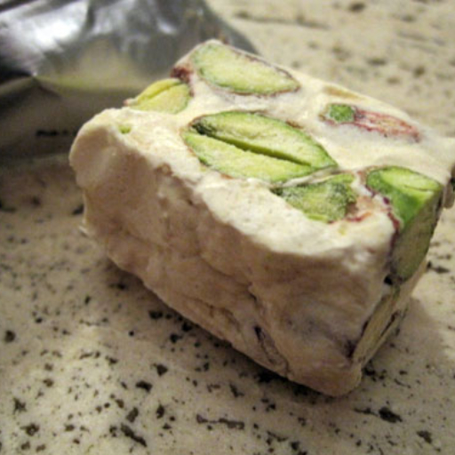 Kermani Bite Gaz With 28% Pistachio 450 Gm Kermani Bite Gaz With 28% Pistachio 450 Gm